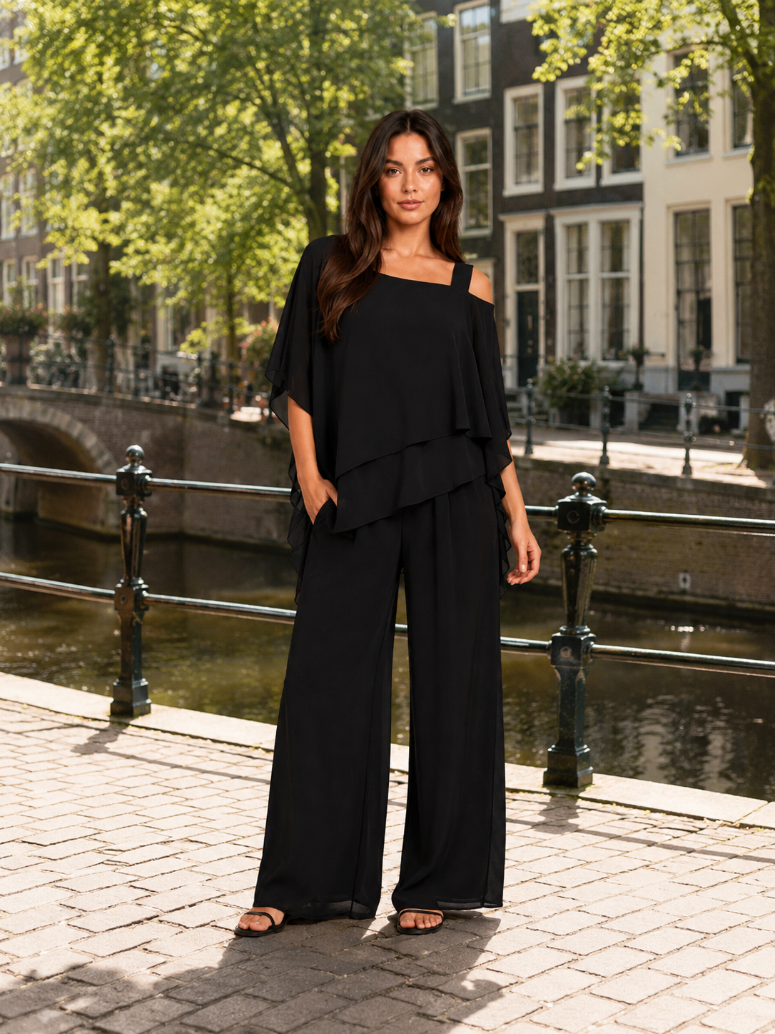 Umeko - Dames Tweedelige Set Met Asymmetrische Top En Rechte Broek