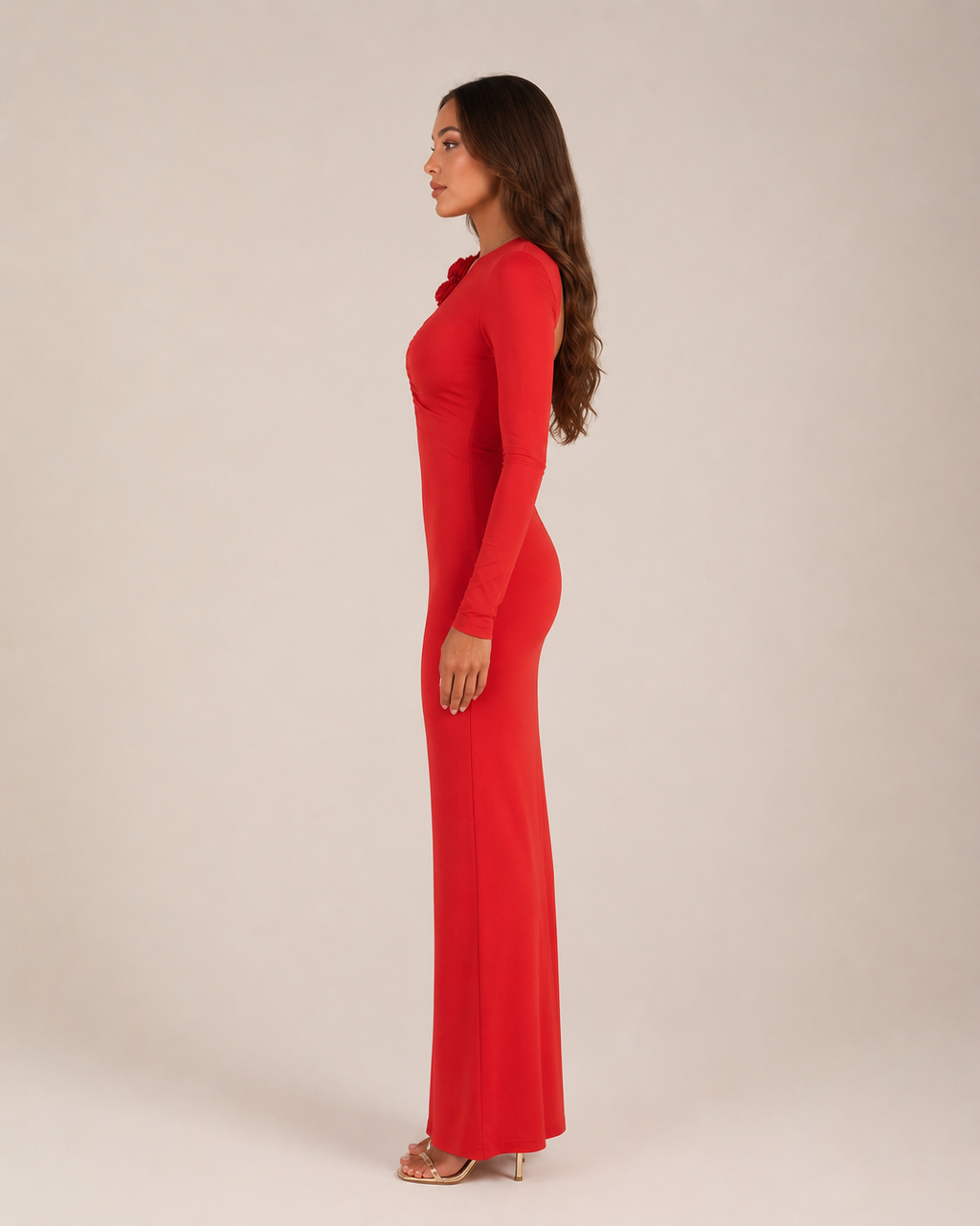 Lorraine - Rode Maxi-jurk Met V-Hals En Lange Mouwen