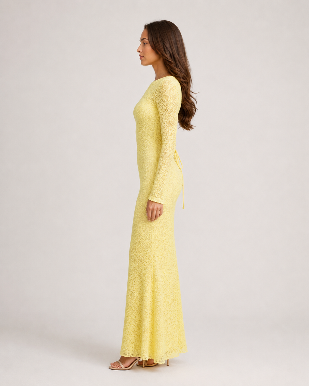 Letizia - Gele Glitter Avondjurk Met Open Rug En Lange Mouwen
