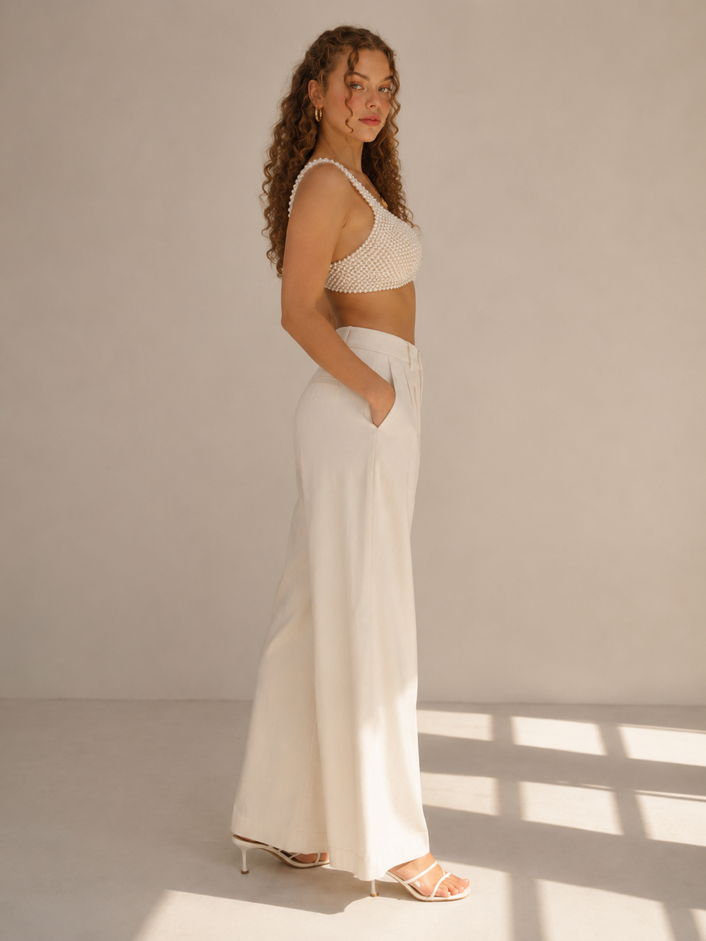 Priscilla - Parel Dames Crop Top Met Handgemaakt Netdesign