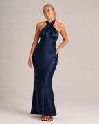 Leonora - Halter Avondjurk Met Open Rug Voor Gala