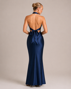 Leonora - Halter Avondjurk Met Open Rug Voor Gala