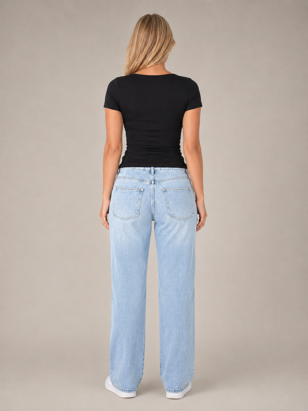 Ivara - Slim Fit Dames T-shirt Met U-hals