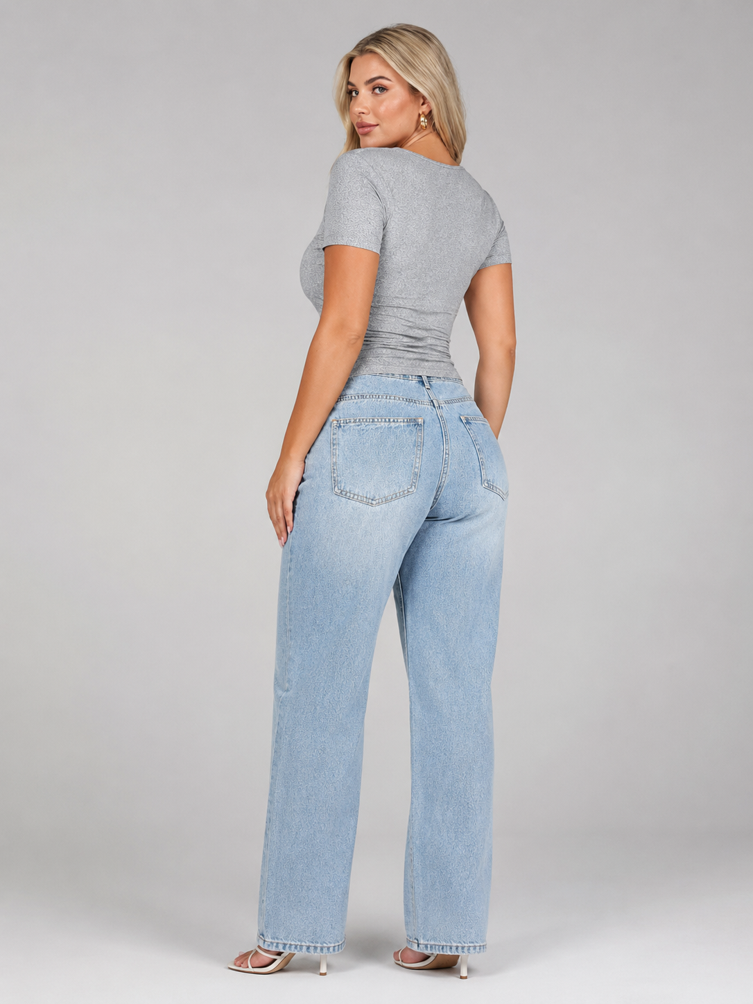 Ivara - Slim Fit Dames T-shirt Met U-hals