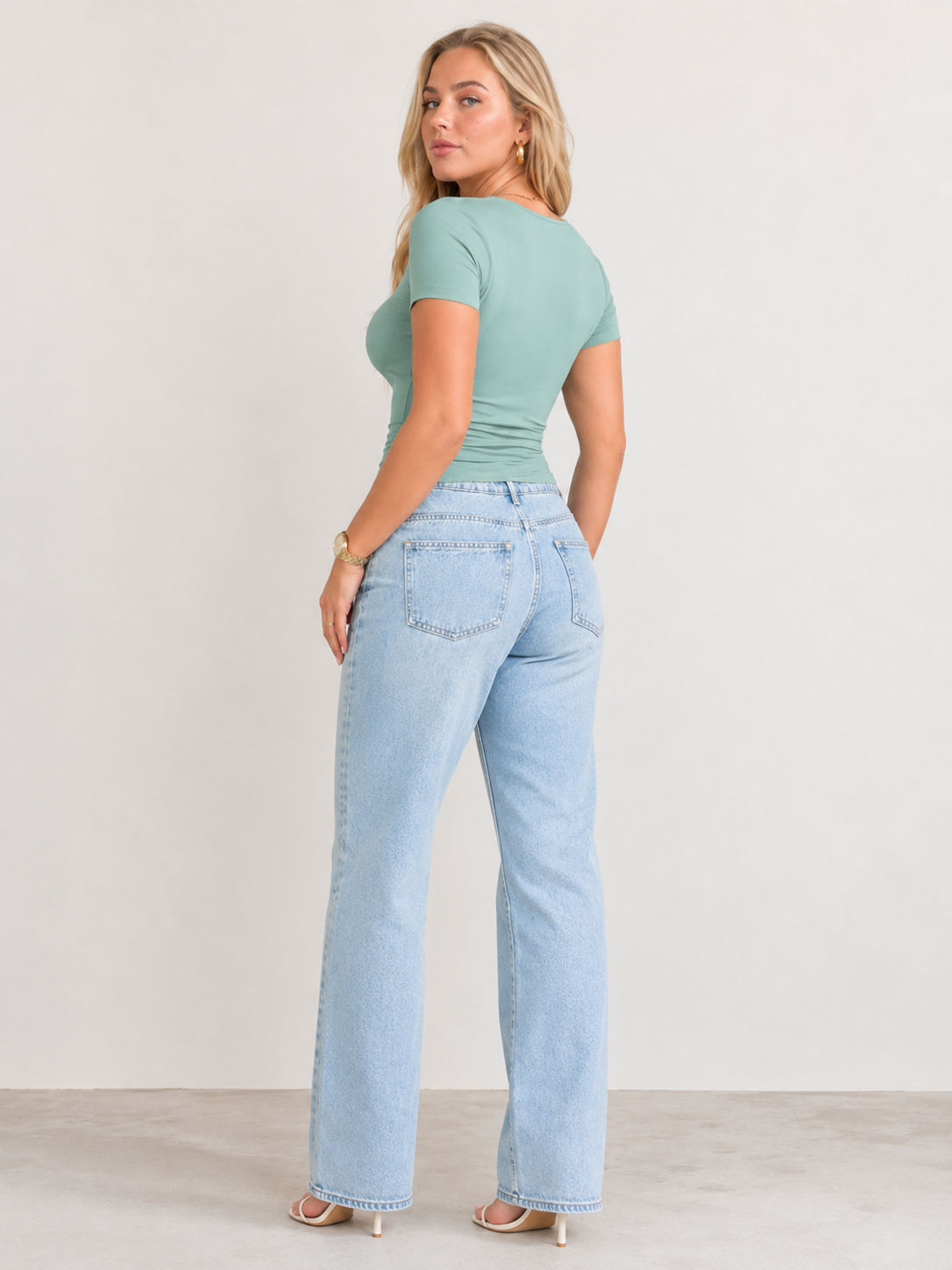 Ivara - Slim Fit Dames T-shirt Met U-hals