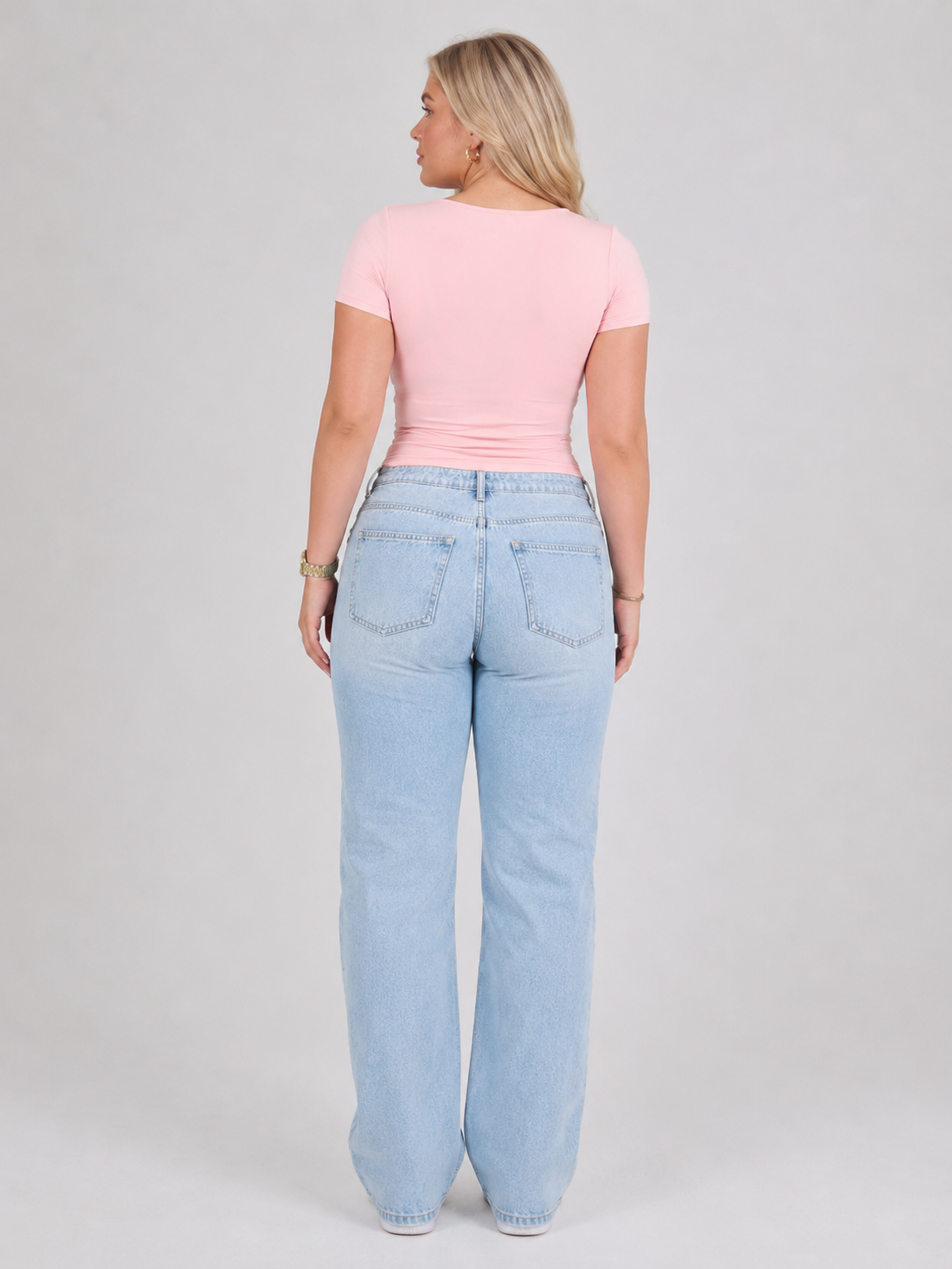 Ivara - Slim Fit Dames T-shirt Met U-hals