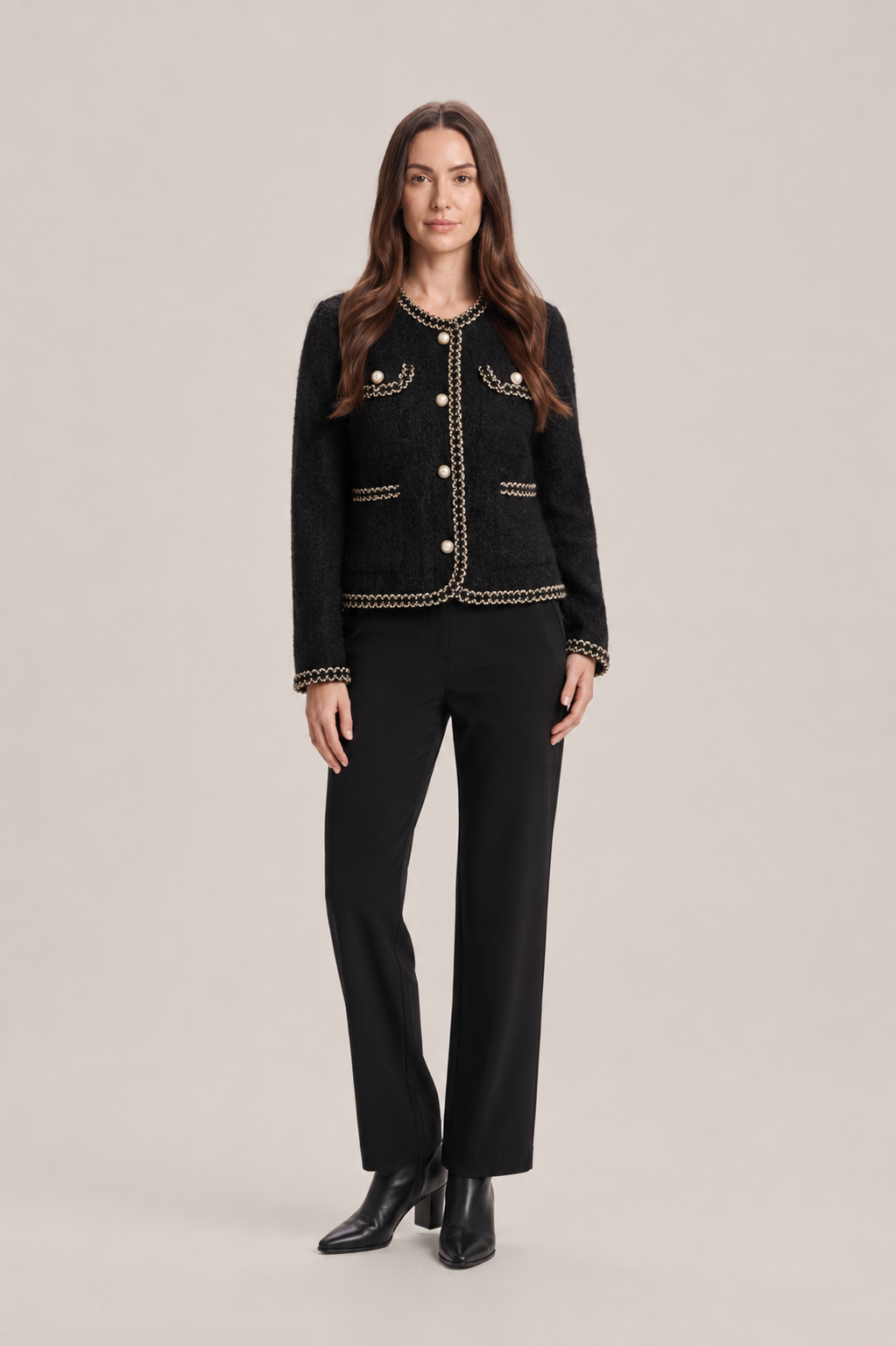 Oona - tweed jasje met parelknopen en kettingrand