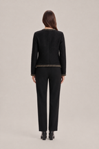 Oona - tweed jasje met parelknopen en kettingrand