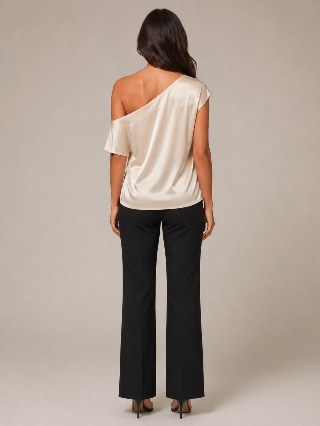 Kylena - Groene Top met Asymmetrische Halslijn