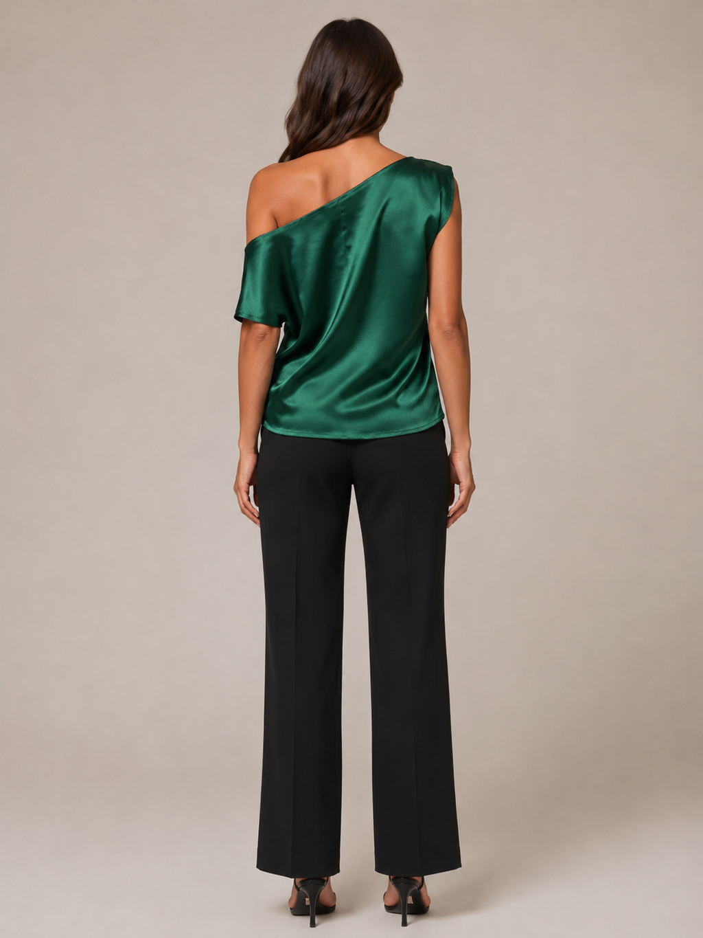 Kylena - Groene Top met Asymmetrische Halslijn