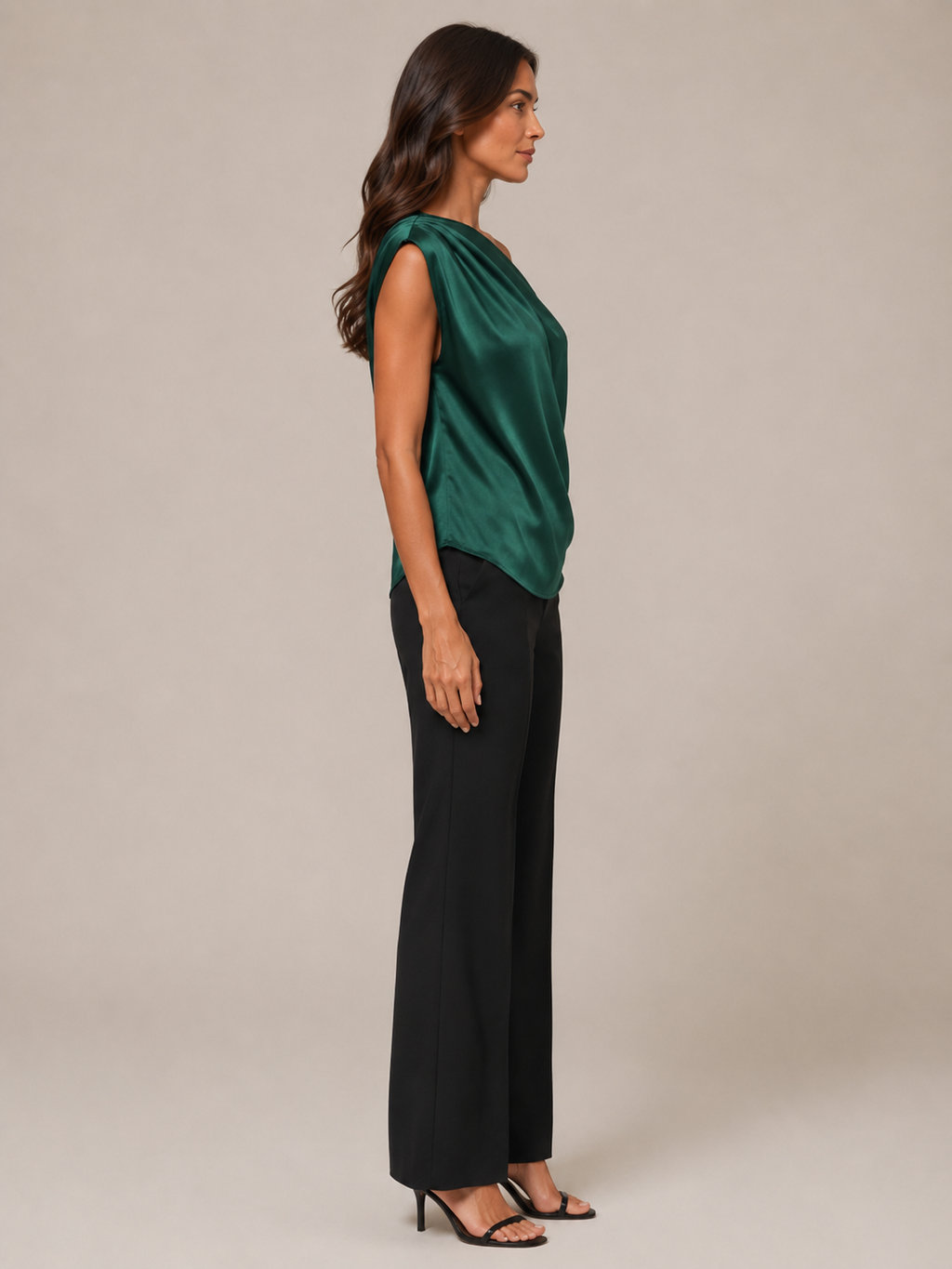 Kylena - Groene Top met Asymmetrische Halslijn