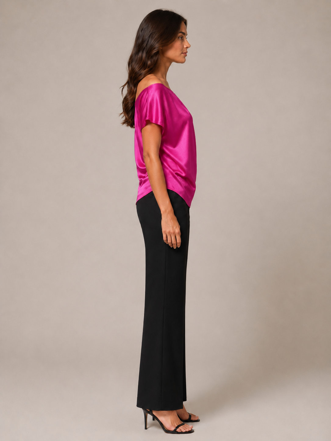 Kylena - Groene Top met Asymmetrische Halslijn