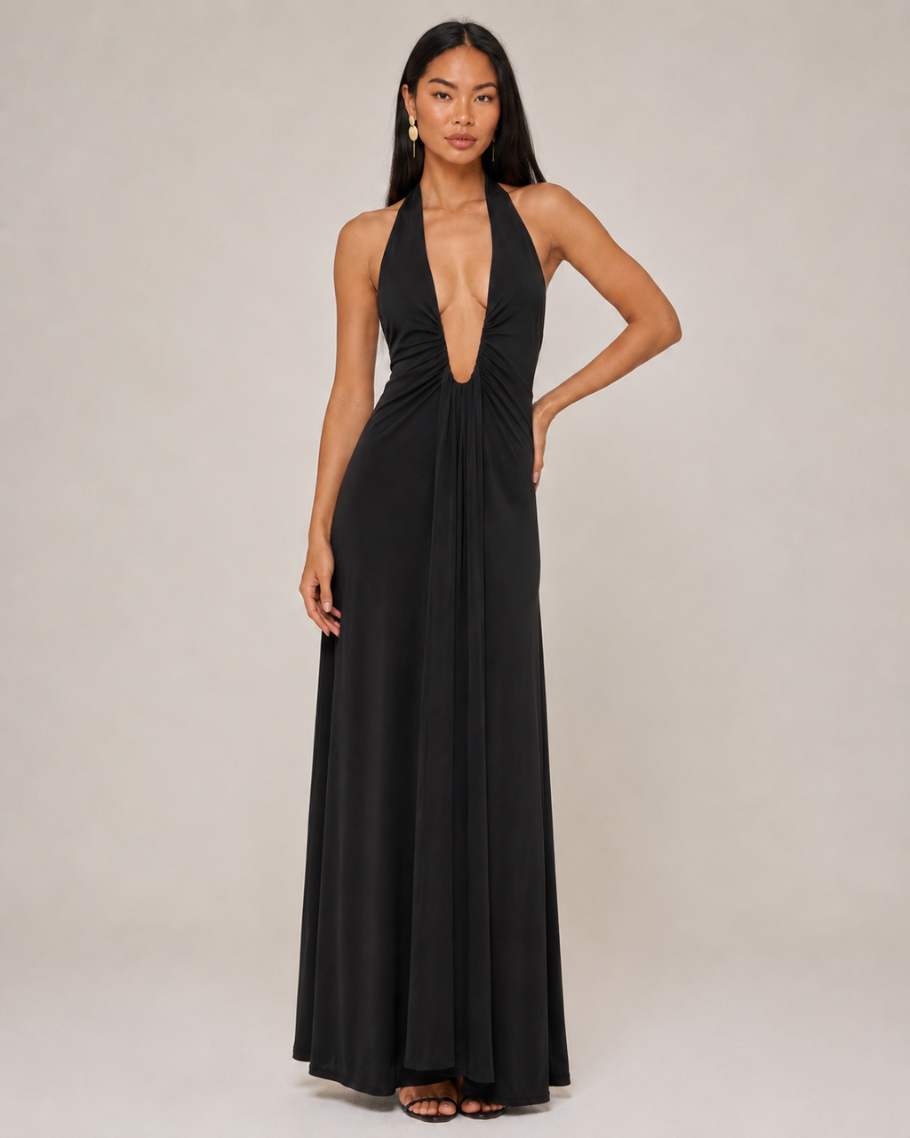 Lucille - Halter Maxi-jurk Met Diepe Halslijn En A-lijn Rok