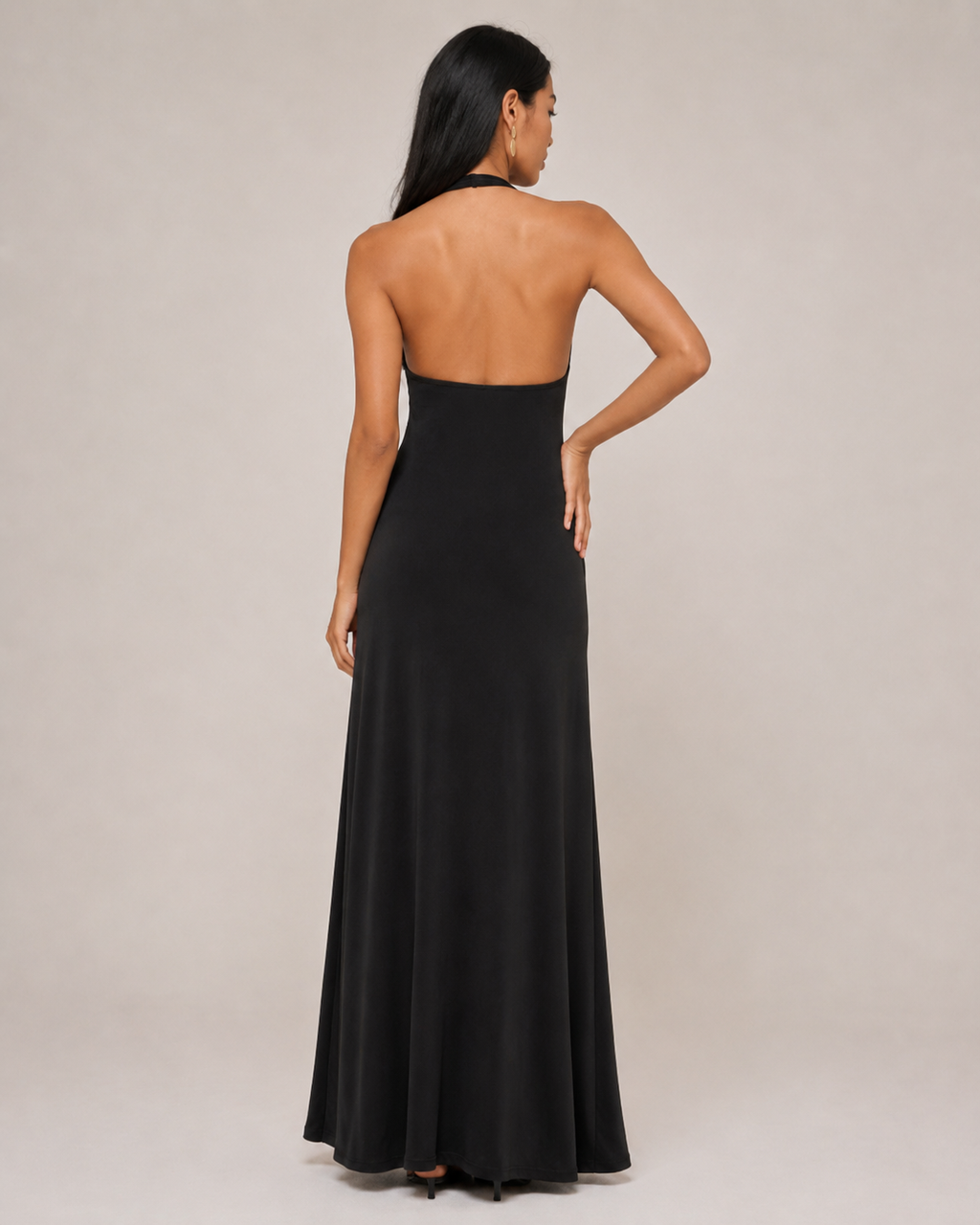 Lucille - Halter Maxi-jurk Met Diepe Halslijn En A-lijn Rok