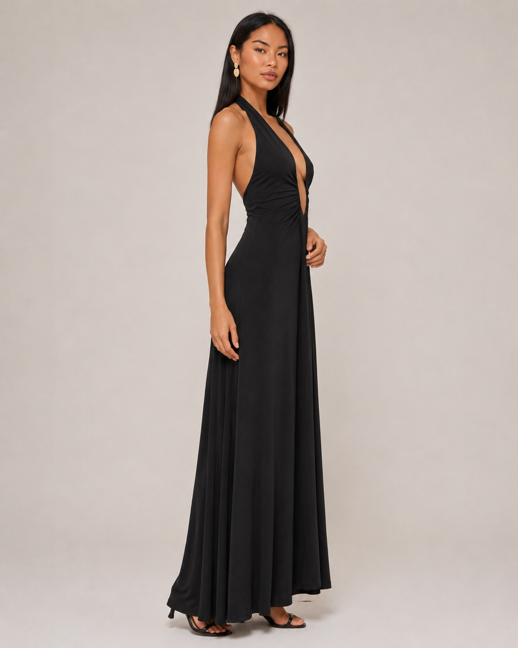 Lucille - Halter Maxi-jurk Met Diepe Halslijn En A-lijn Rok
