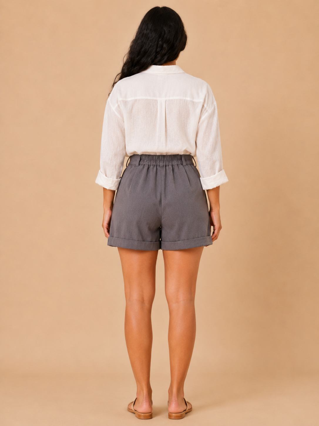 Sari - High-waist shorts met wijde pijpen en omslag