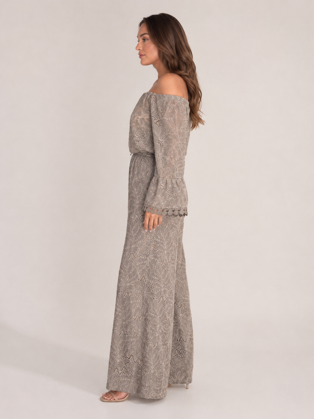 Malou - Off-shoulder Kanten Maxi-jurk Met Bloemenpatroon En Lange Mouwen