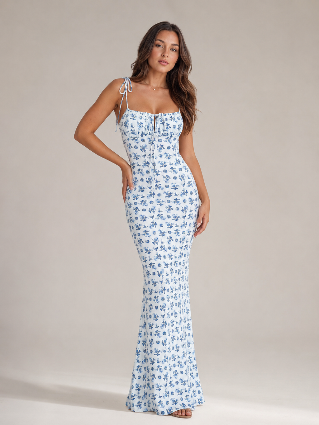 Mira - Blauwe Maxi-jurk Met Bloemenprint En Strikdetails