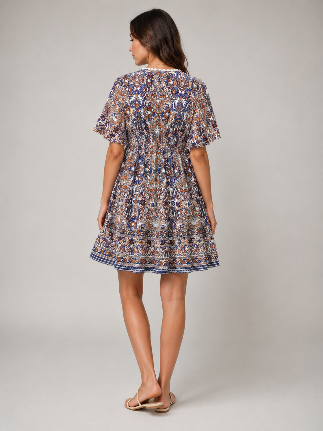 Mette - Boho Mini-jurk Met V-hals En All-over Print