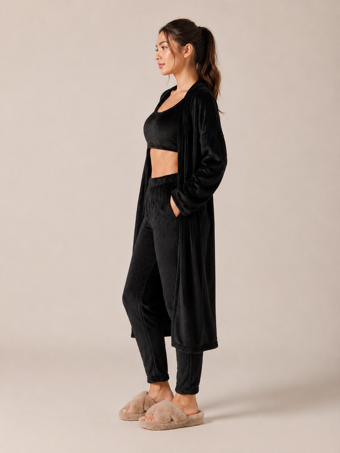 Quenna - Driedelige Dames Loungewear Set Met Crop Top En Lang Vest