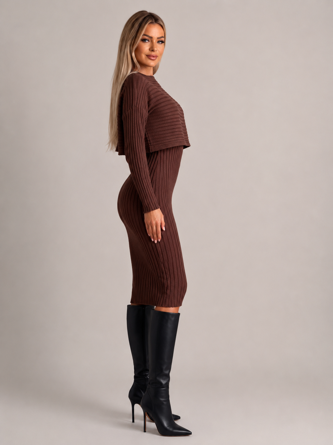 Quintessa - Tweedelige Dames Set Met Rib Top En Midi-rok