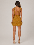 Qirina - Dames Mini-jurk Met Stippenprint En V-hals