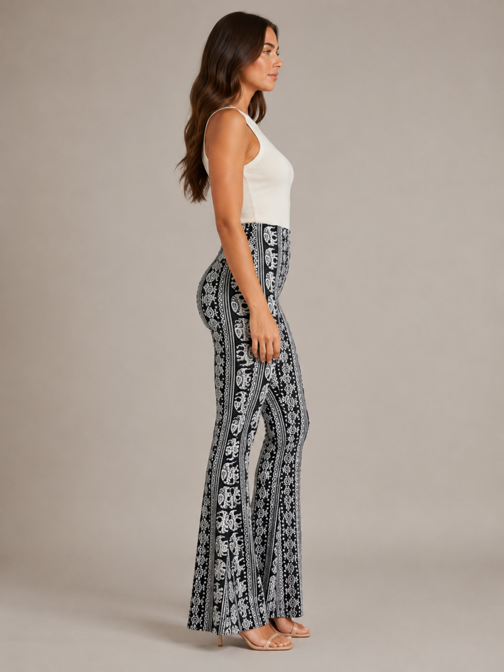 Qadence - Dames Flared Broek Met Sierlijke Print