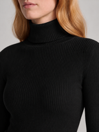 Ottavia - dames coltrui met hoge col en slim fit pasvorm