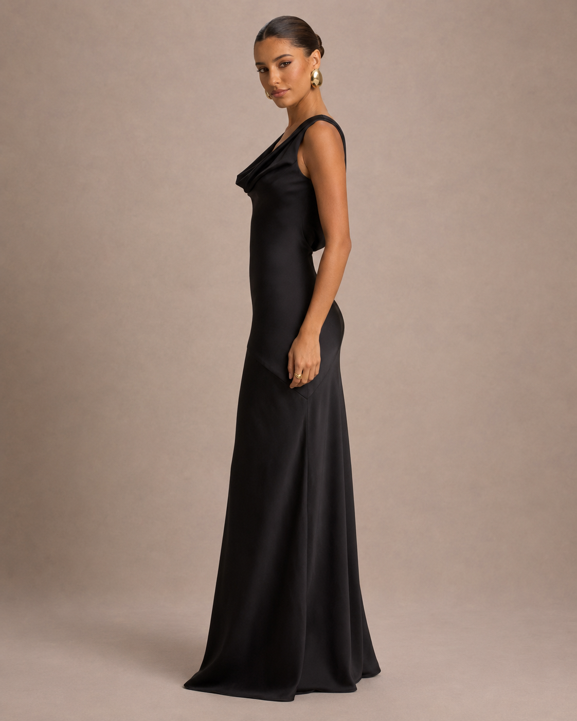 Isadora - Maxi-jurk met Open Rug en Strikdetail