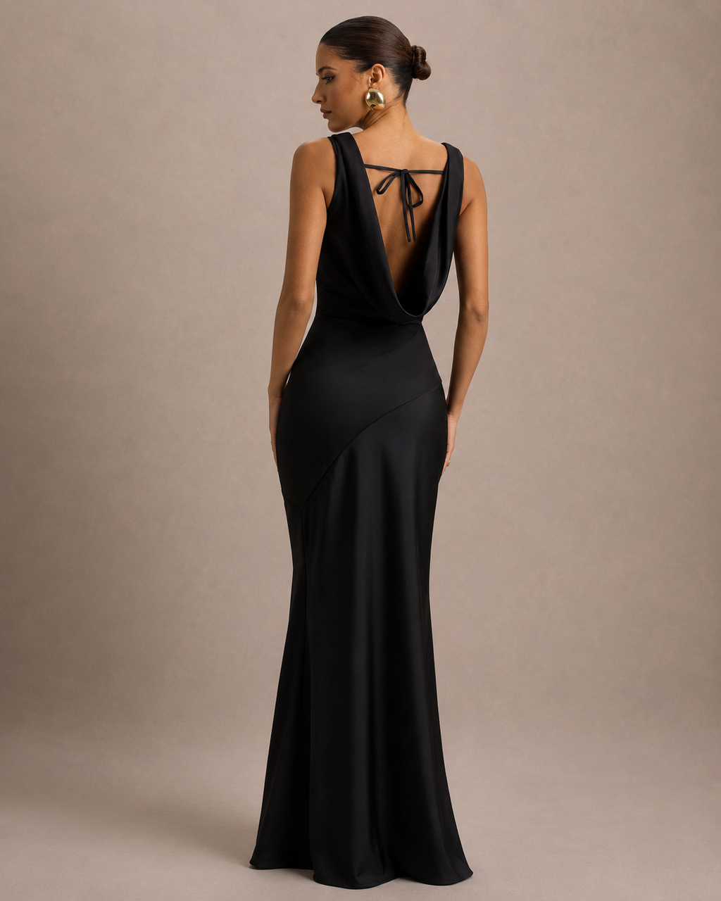 Isadora - Maxi-jurk met Open Rug en Strikdetail