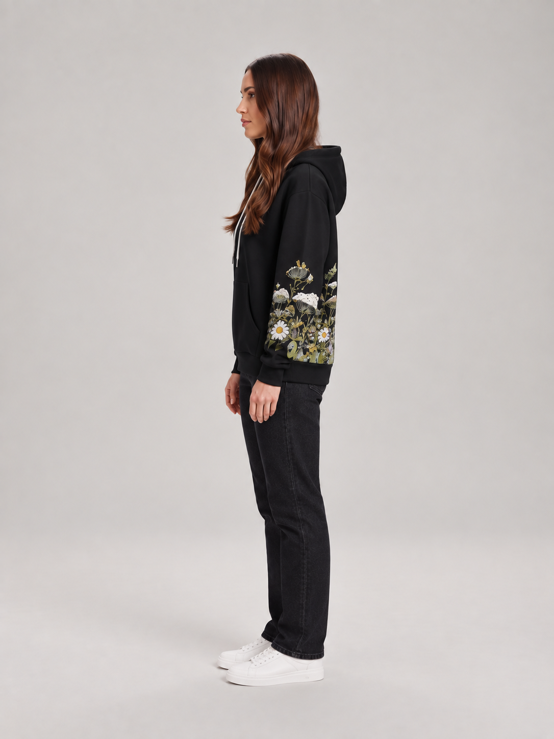 Iris – Dames Hoodie Oversized met Bloemenprint
