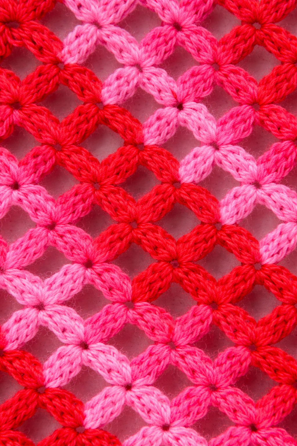 Cato – Rode En Fuchsia Dames Gehaakte Top Met Striksluiting Aan De Achterzijde