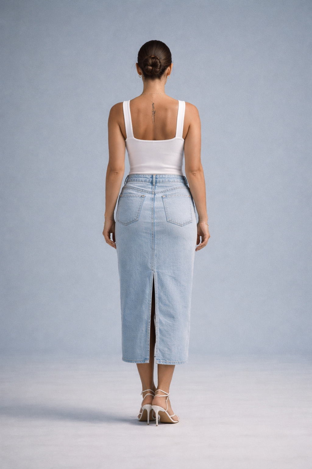 Catharina – Gebroken Witte Dames Body Met Vierkante Hals