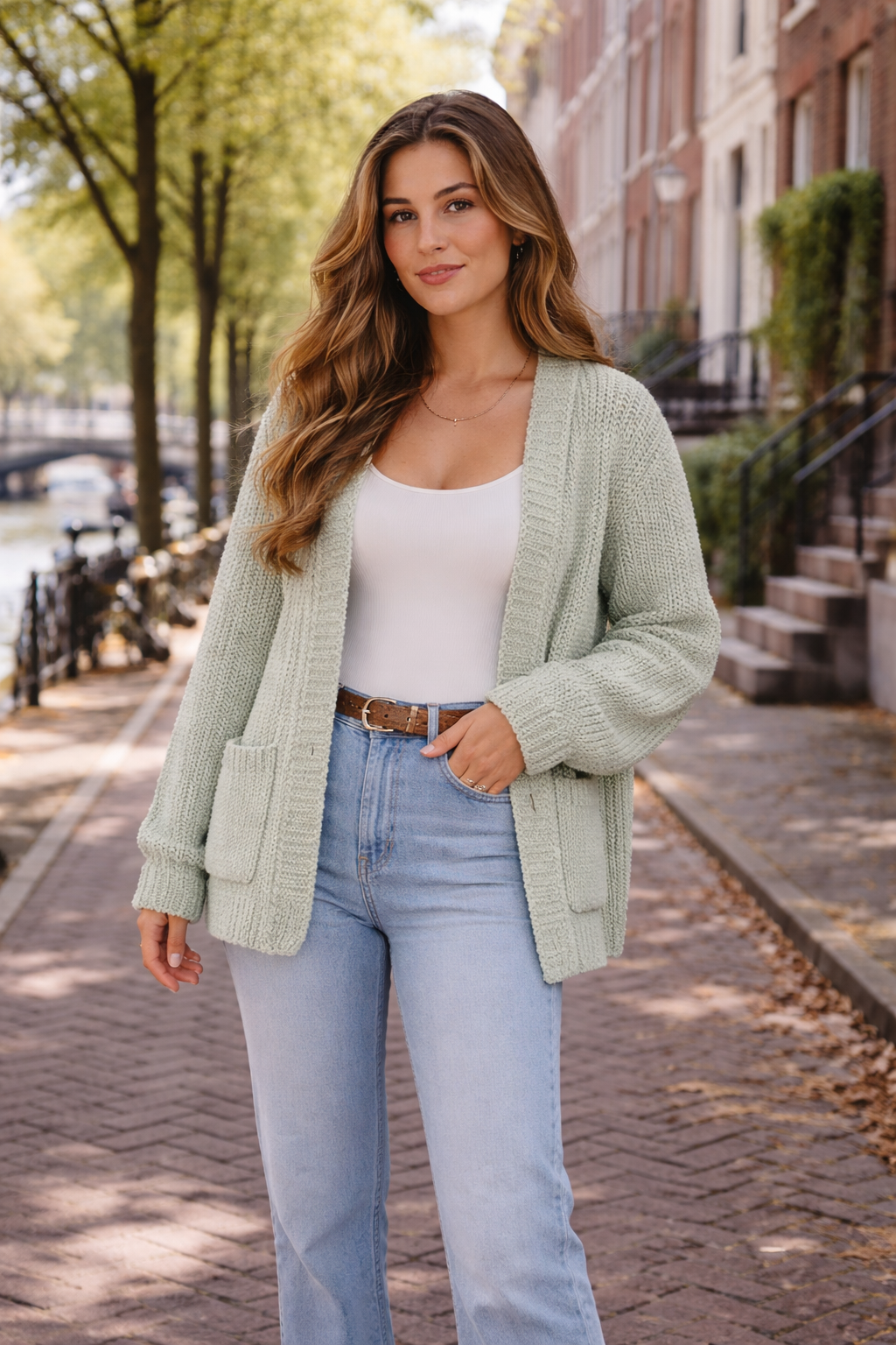 Seruna – Groen Dames Vest Zonder Sluiting Van Fijne Breistof