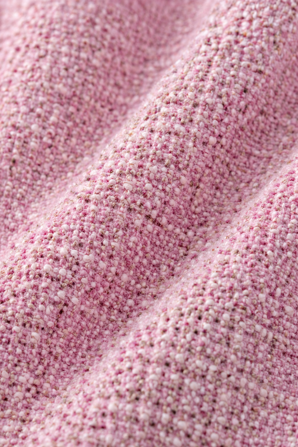 Chrissa – Roze Dames Tweed Gilet Met Goudkleurige Knopen