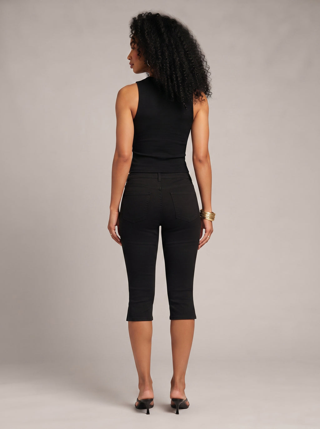 Prudencia - Zwarte Dames Capri-broek Met Elastische Taille