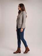 Oxana - dames tweed blazer met ruitpatroon, puntkraag en goudkleurige knopen