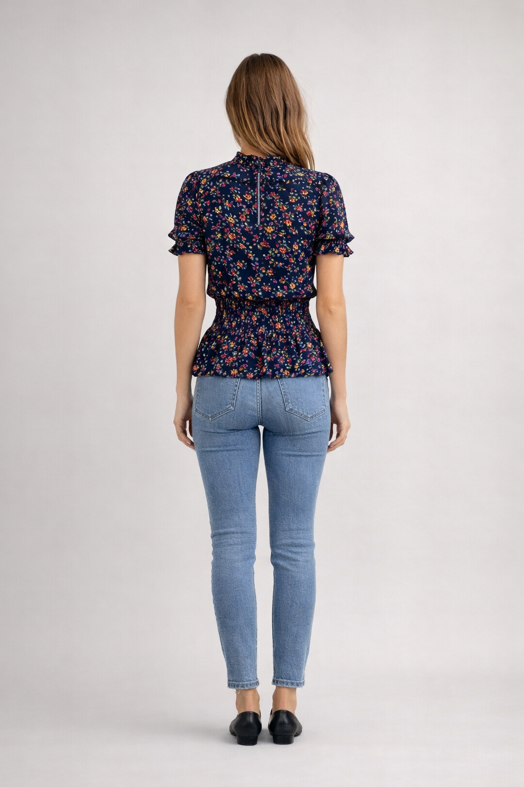 Daphne – Blauw Meerkleurig Dames Top Met Bloemenprint